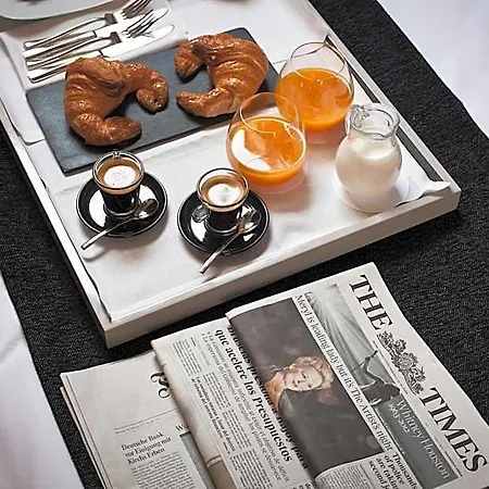 Caro Hotel