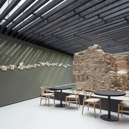 Отель Caro Валенсия