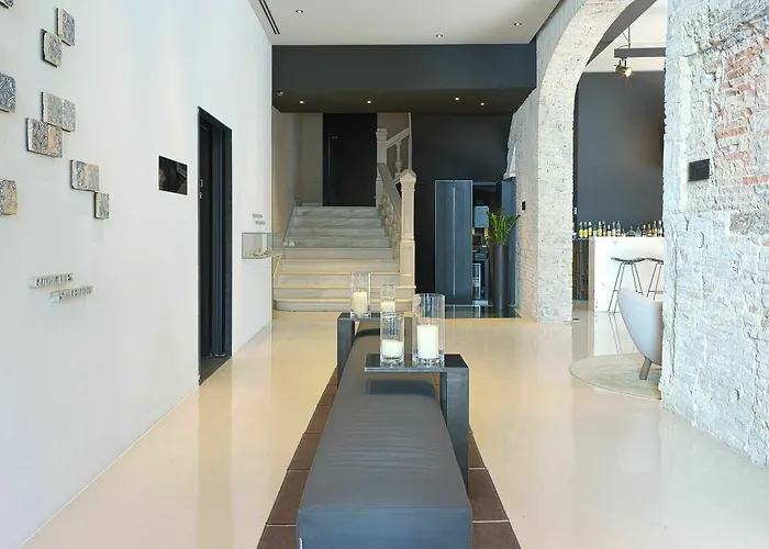 Caro Hotel 5*