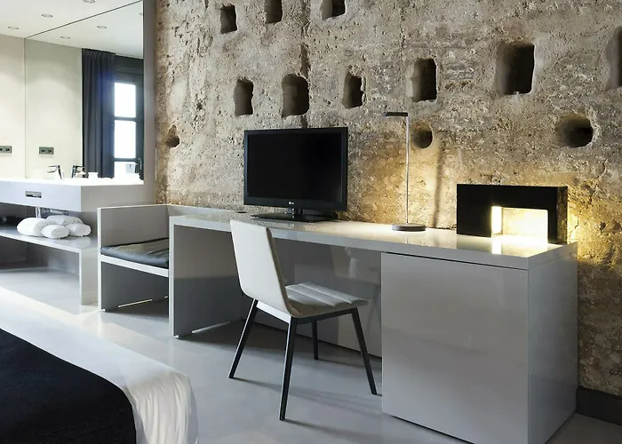 Caro Hotel 5*